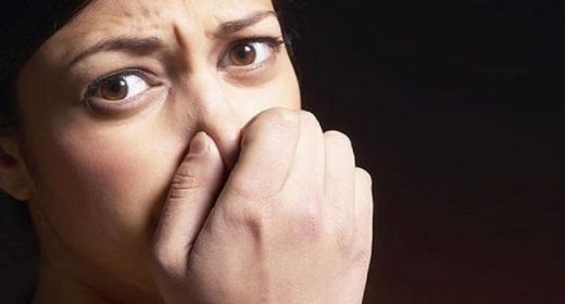 Bademcik Kokusu Belirtileri ve Tedavisi